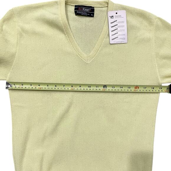 NWT Vintage Jantzen Yellow Sweater Size S Small V-Neck 90s 80s Pullover NEW USA - Picture 9 of 9